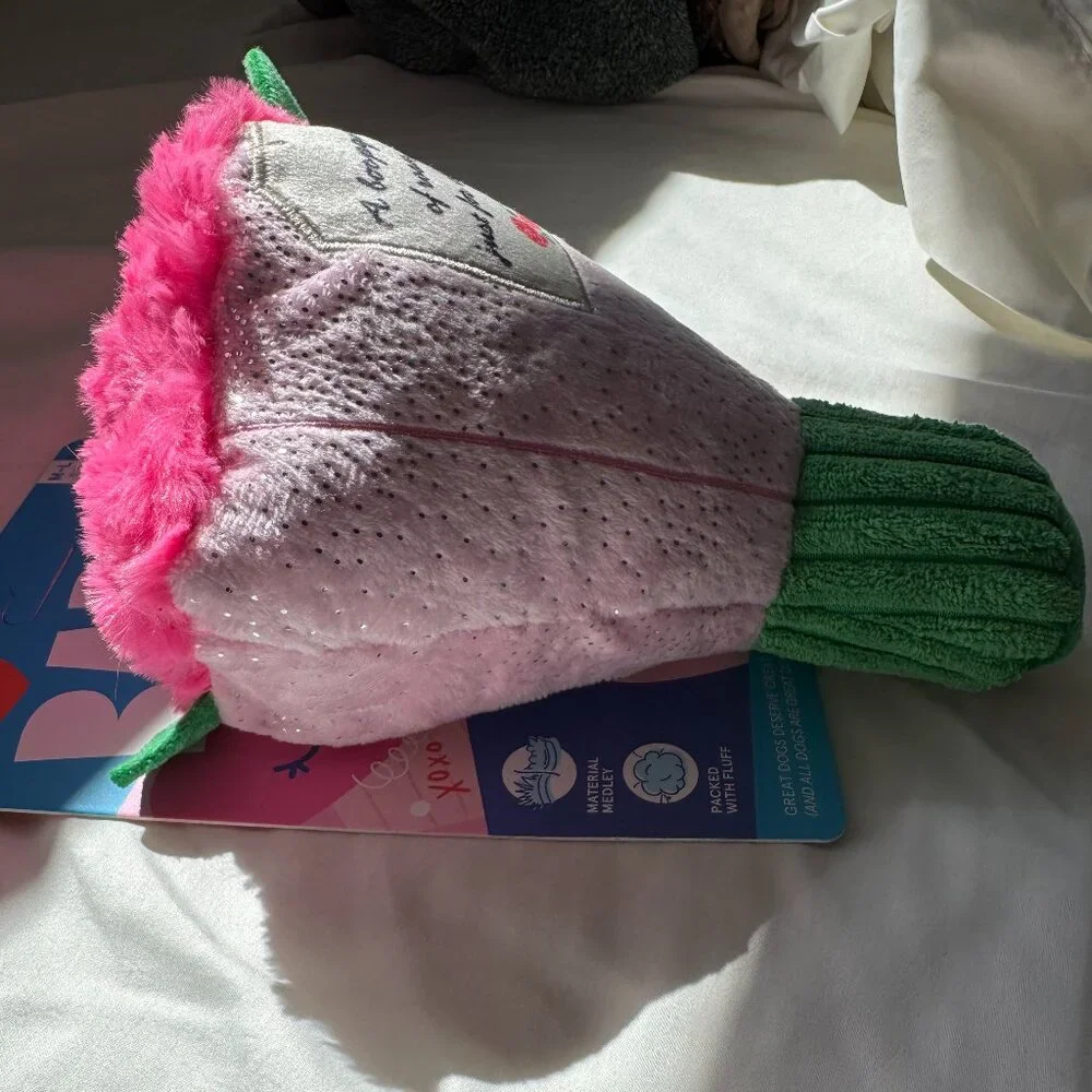 NWT BARK Boopquet of Roses Bouquet of Flowers Dog Toy, Pink & Green, M-L 20+ lbs